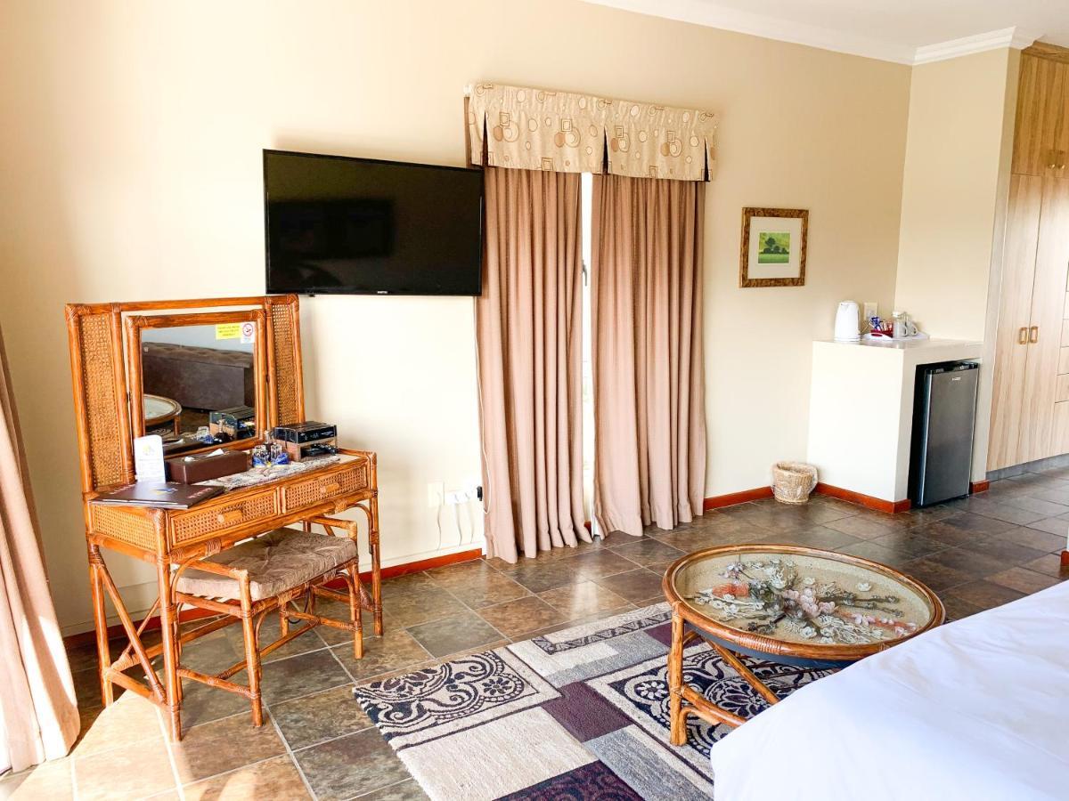 Marina Martinique B&B เจฟฟรีส์เบย์ ภายนอก รูปภาพ