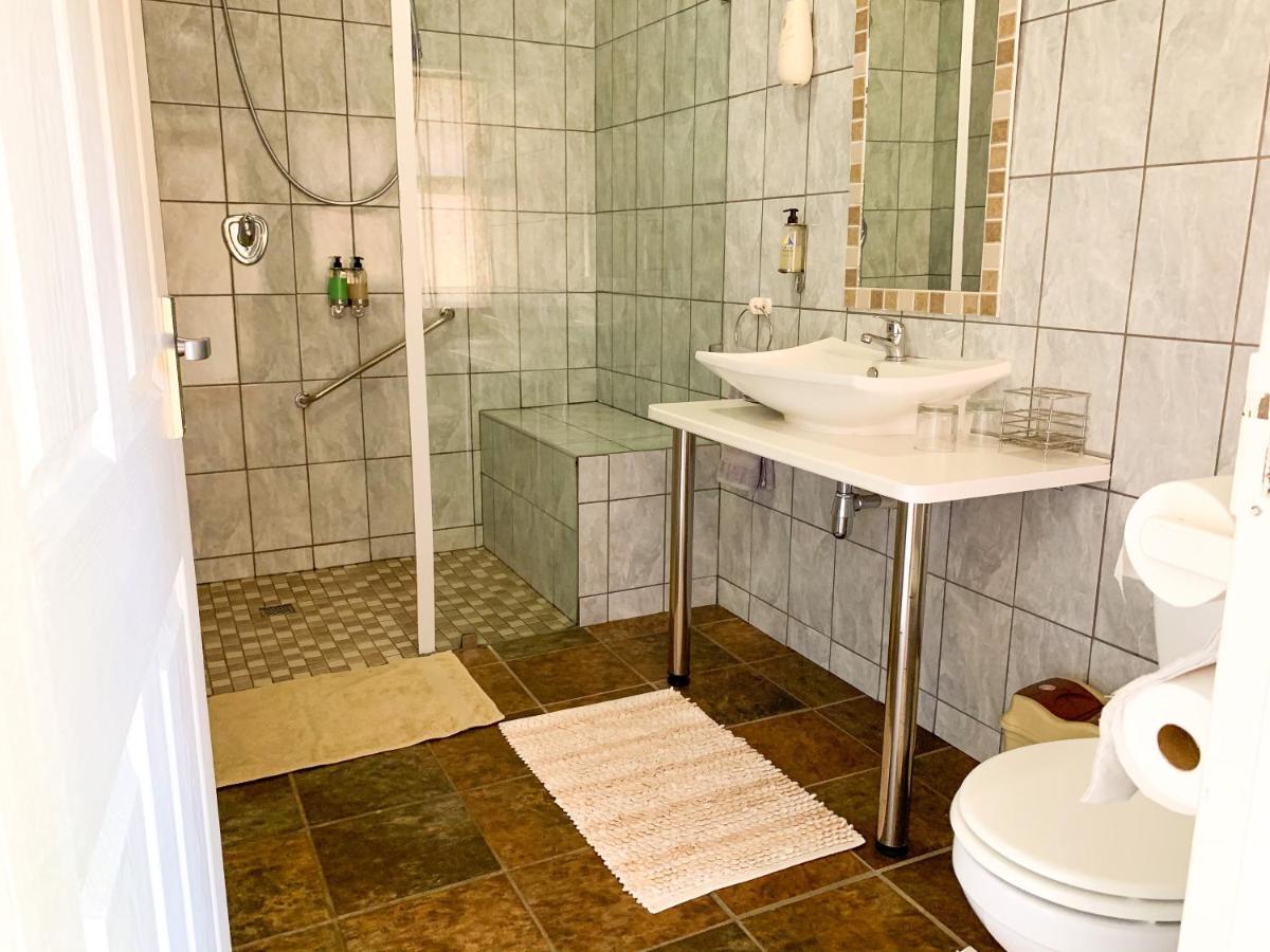 Marina Martinique B&B เจฟฟรีส์เบย์ ภายนอก รูปภาพ