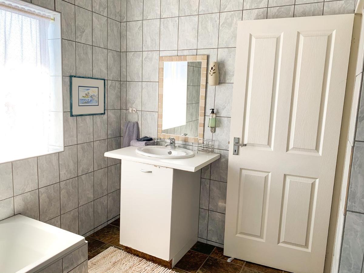 Marina Martinique B&B เจฟฟรีส์เบย์ ภายนอก รูปภาพ